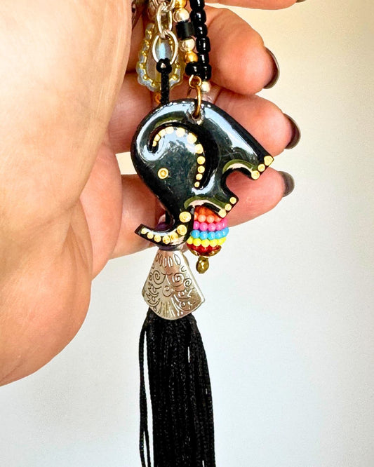Chaveiro Elefante Preto com Tassel