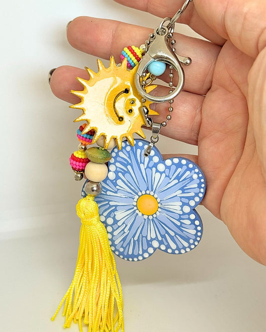 Chaveiro Flor Azul com Sol