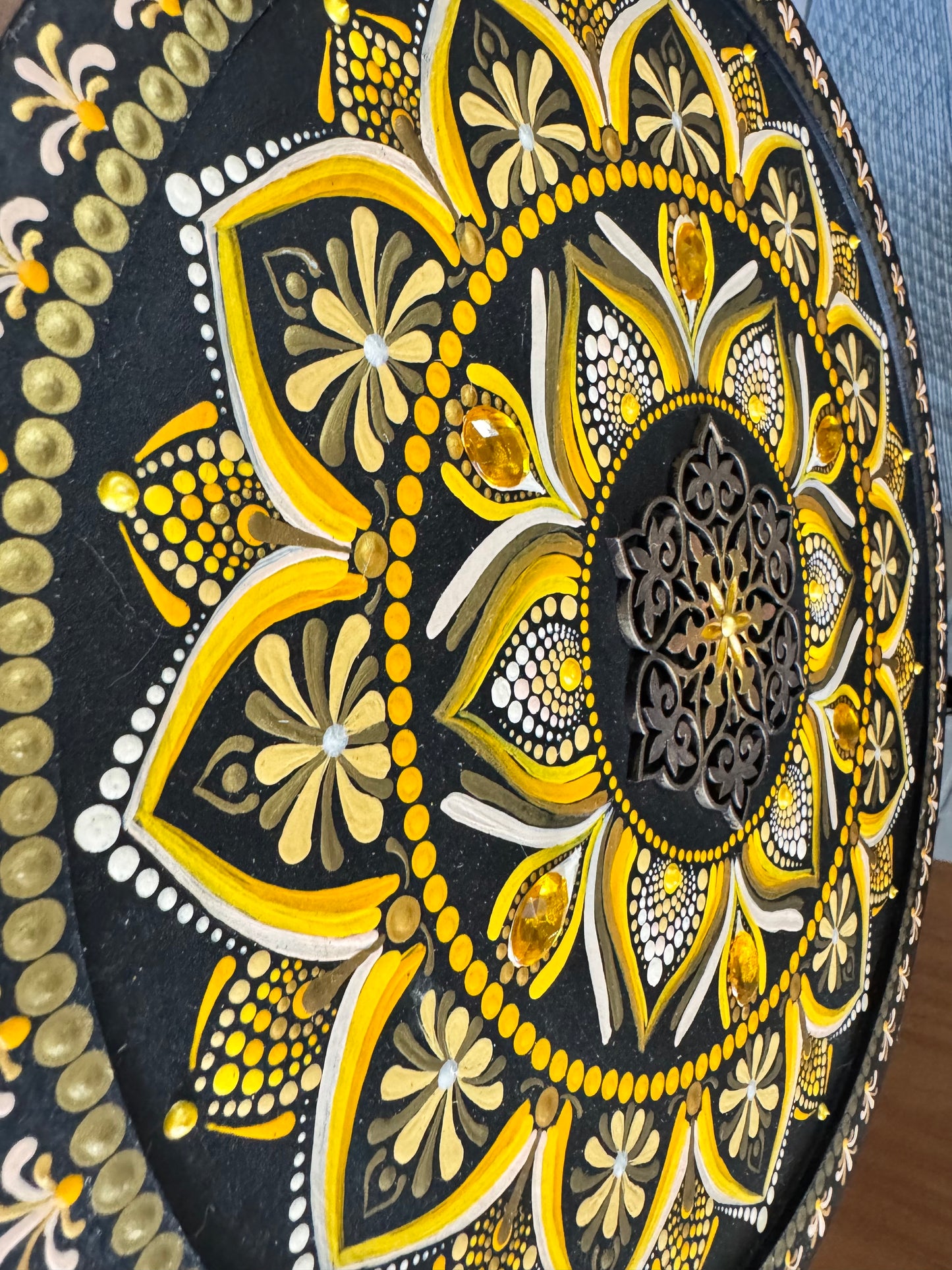 Mandala Luz Dourada