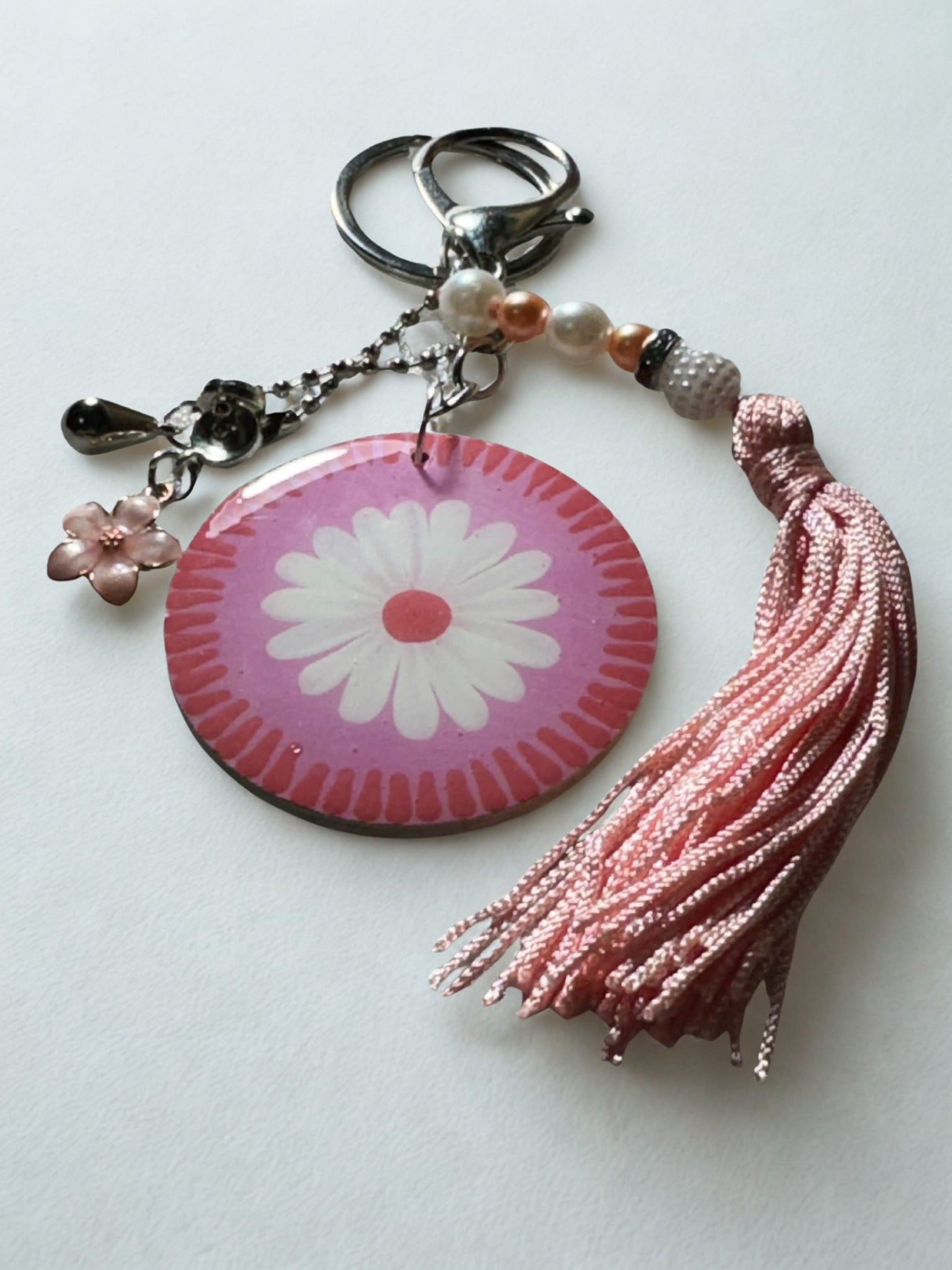 Chaveiro Margarida Rosa com Tassel e Florzinha Charme